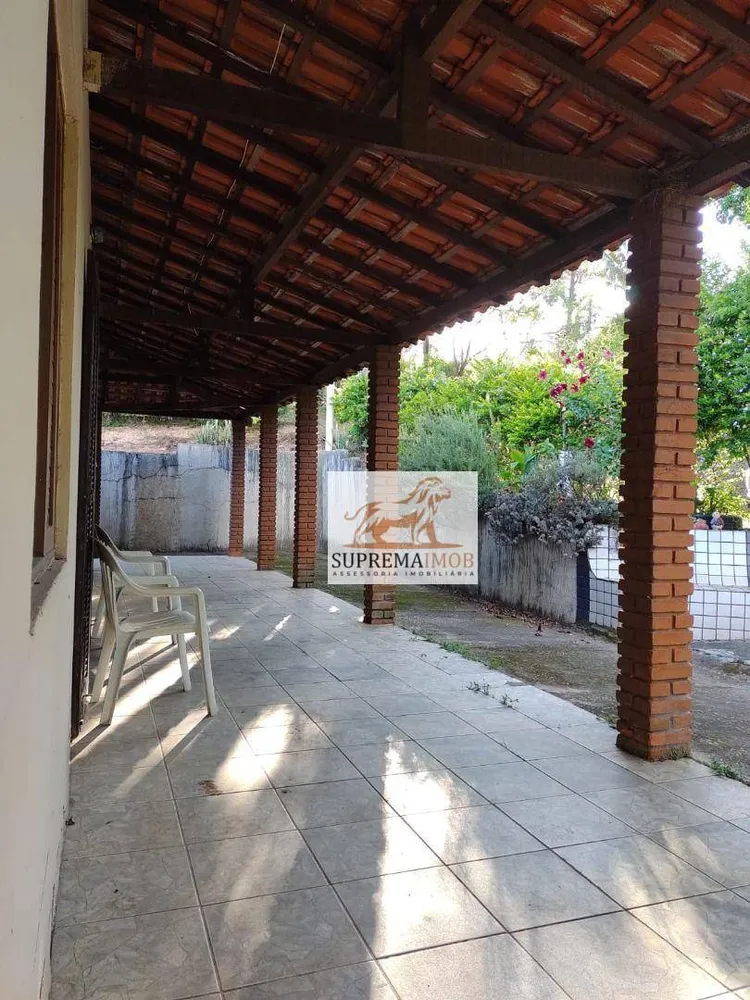Chácara, 3 quartos, 4000 m² - Foto 1