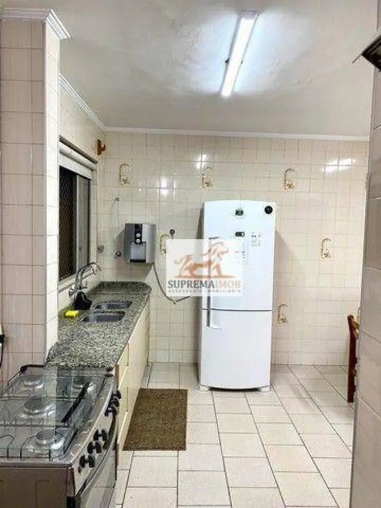 Apartamento, 3 quartos, 230 m² - Foto 2
