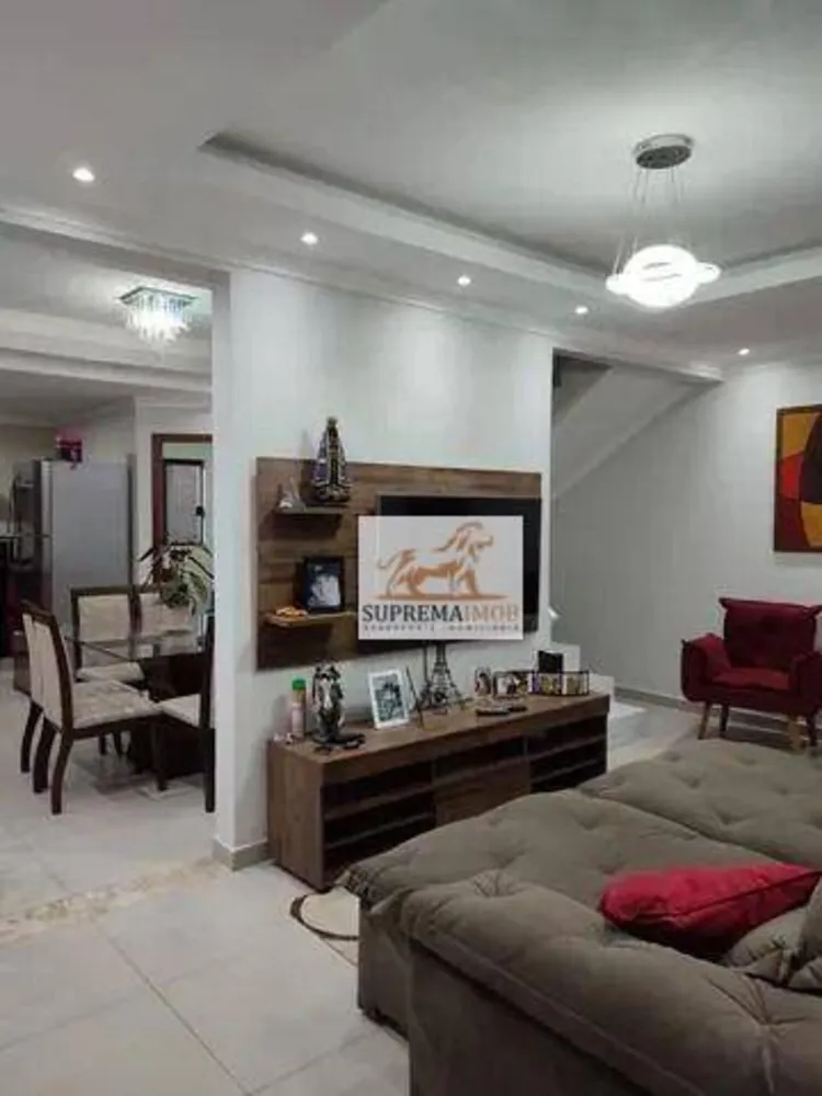 Casa, 4 quartos, 240 m² - Foto 2