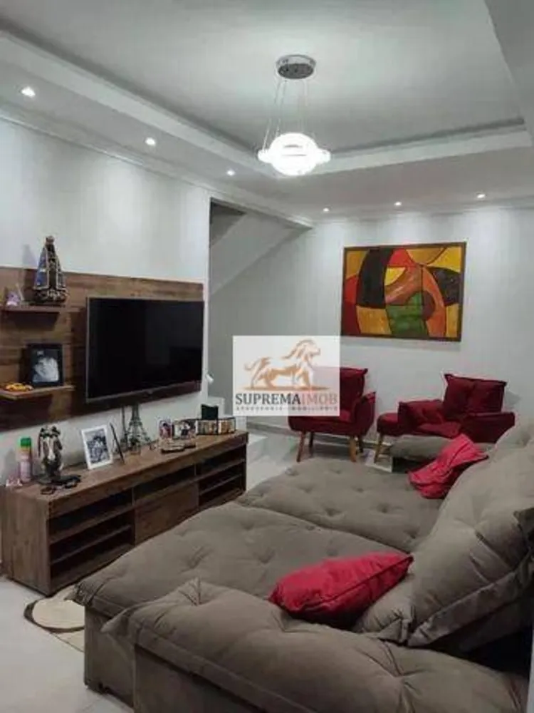 Casa, 4 quartos, 240 m² - Foto 1