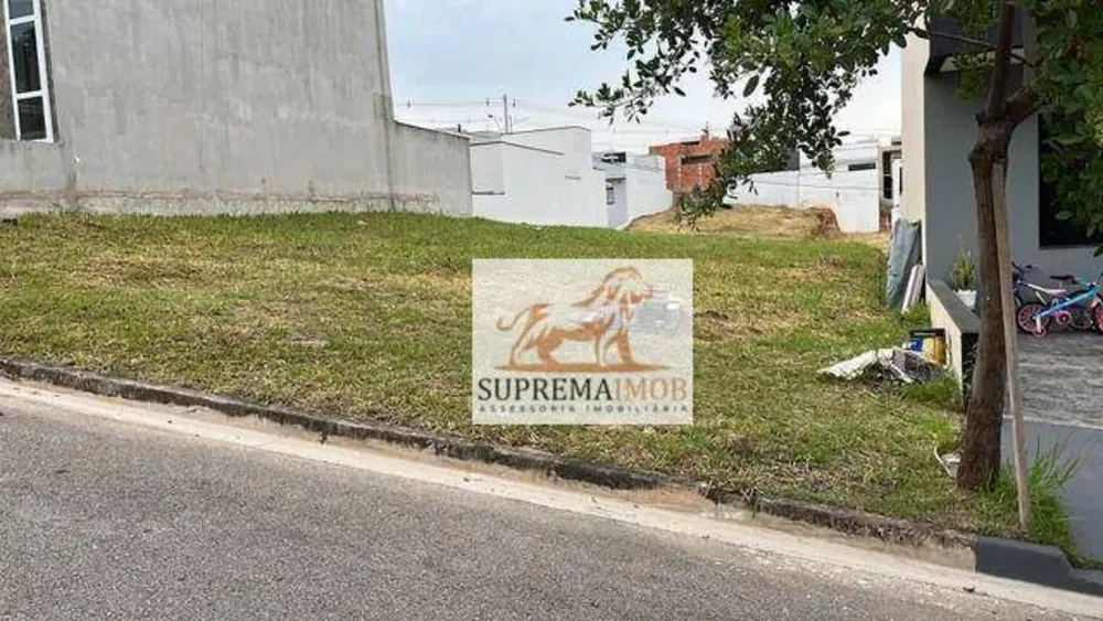 Loteamento e Condomínio, 150 m² - Foto 1