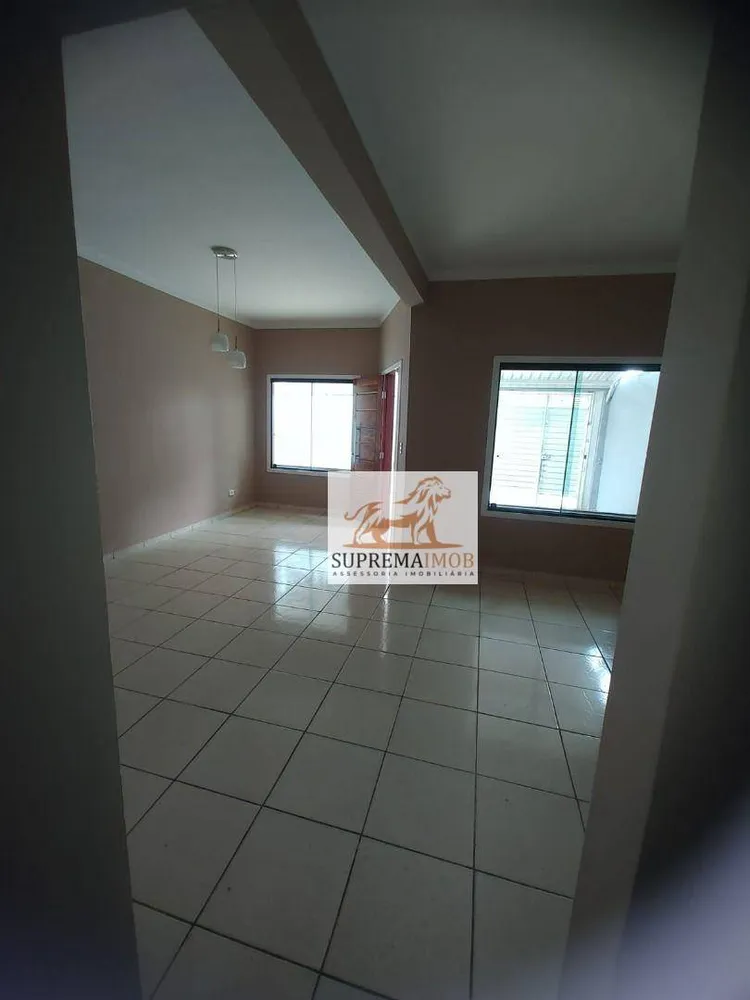 Casa, 3 quartos, 184 m² - Foto 2