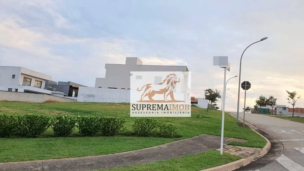Loteamento e Condomínio, 421 m² - Foto 1