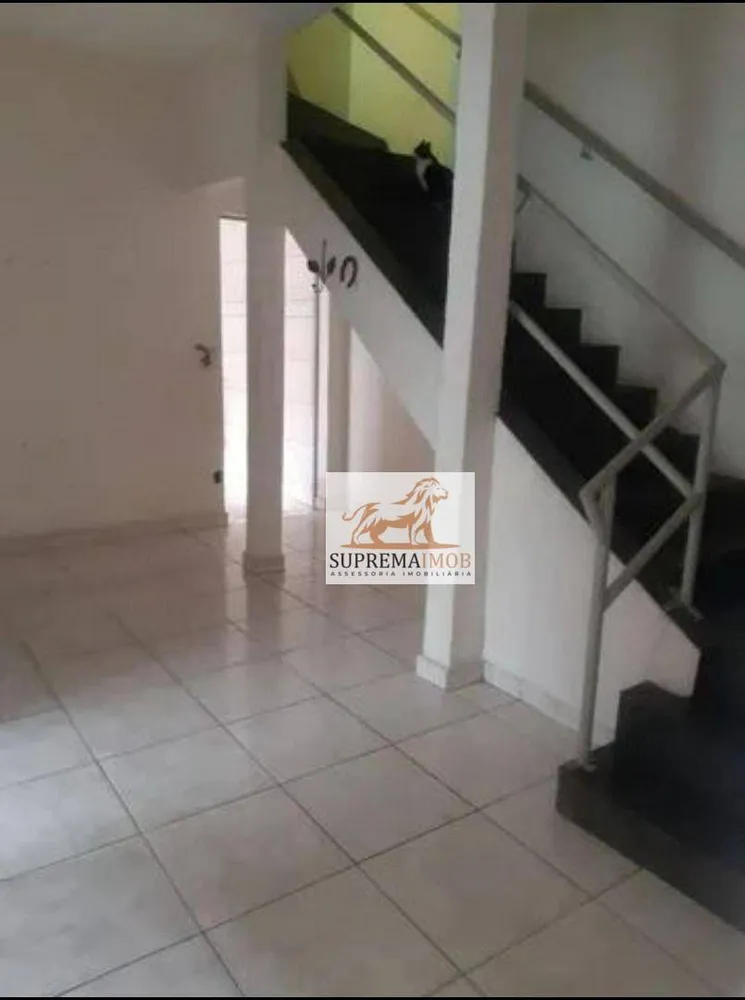 Casa, 4 quartos, 180 m² - Foto 1