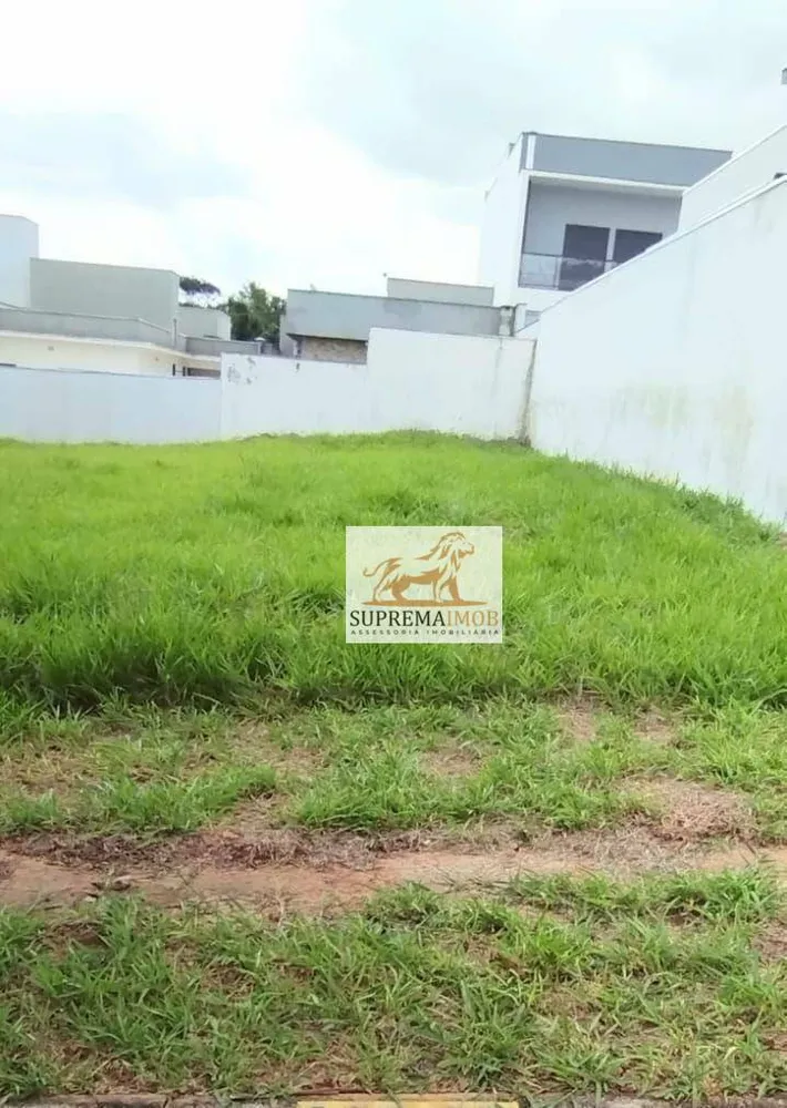 Loteamento e Condomínio, 240 m² - Foto 1