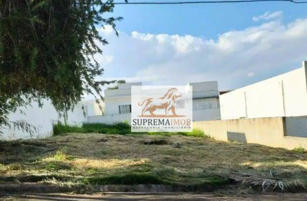 Loteamento e Condomínio, 300 m² - Foto 1