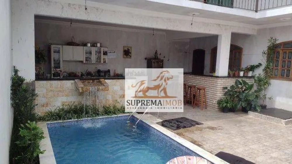 Casa, 3 quartos, 270 m² - Foto 4