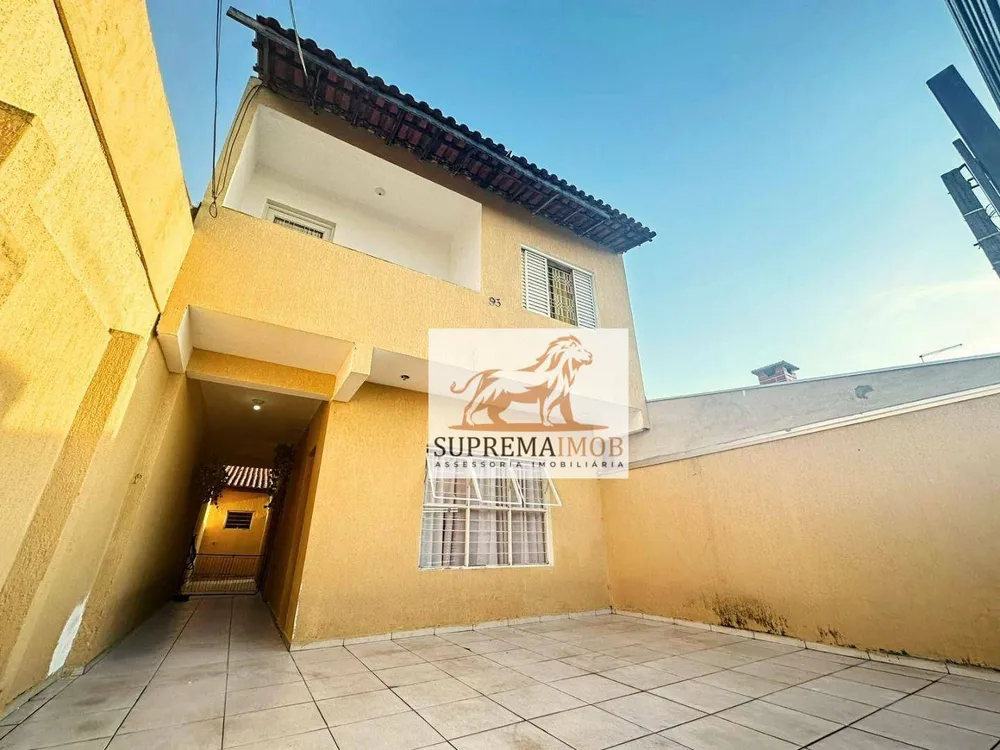 Casa, 2 quartos, 141 m² - Foto 1
