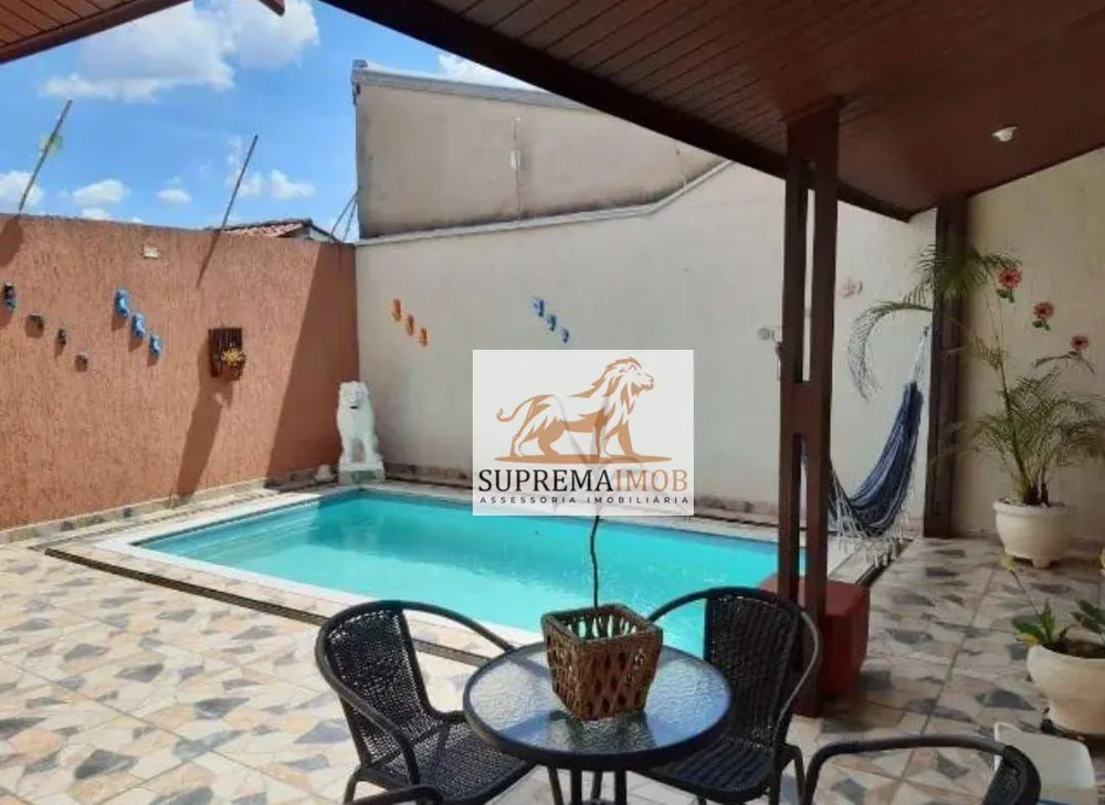 Casa, 3 quartos, 248 m² - Foto 2