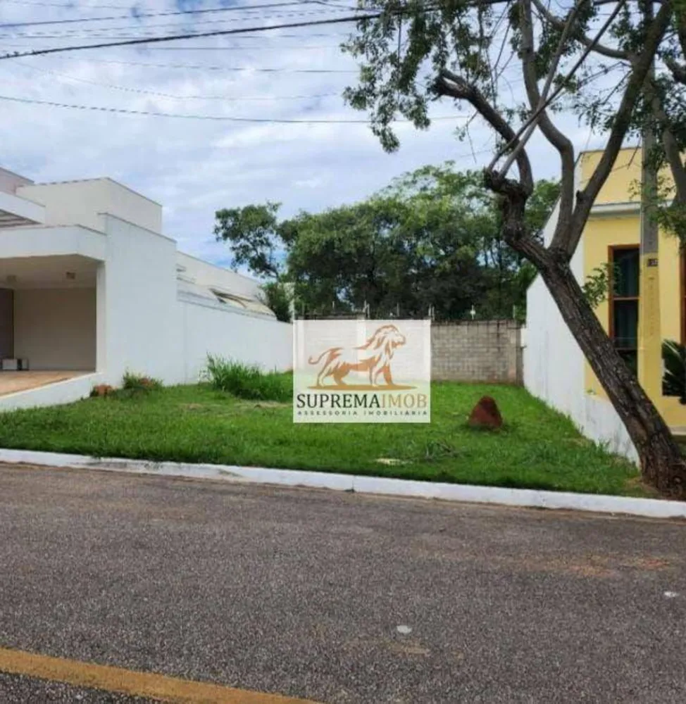 Loteamento e Condomínio, 202 m² - Foto 1