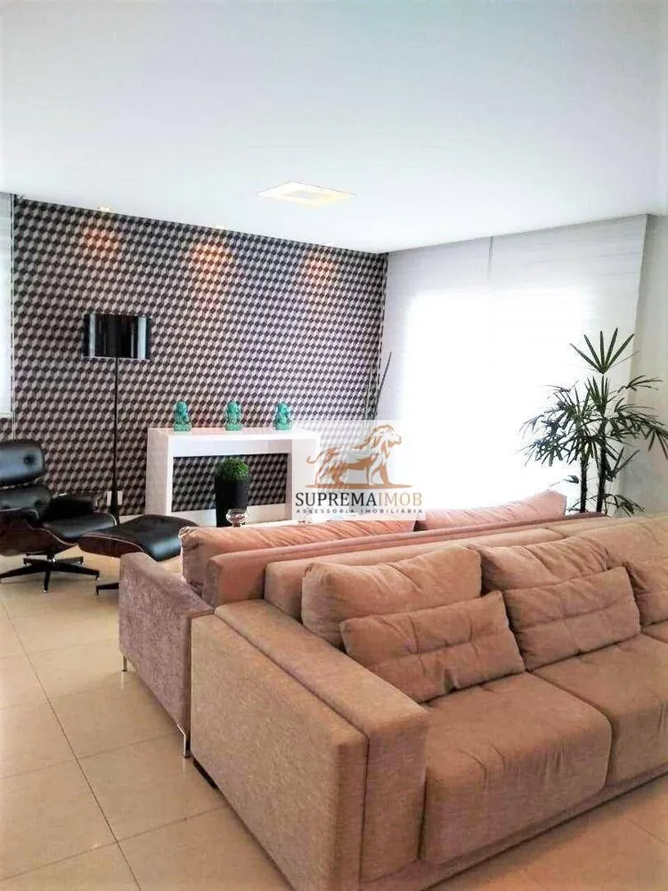 Apartamento, 3 quartos, 196 m² - Foto 2