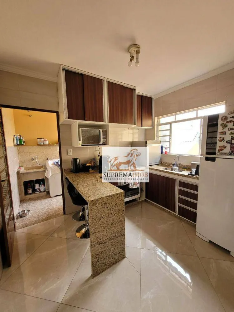 Casa, 4 quartos, 253 m² - Foto 3