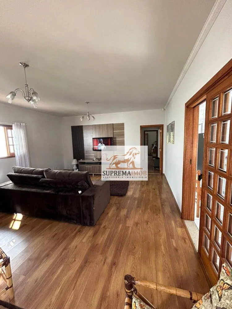 Casa, 3 quartos, 176 m² - Foto 1