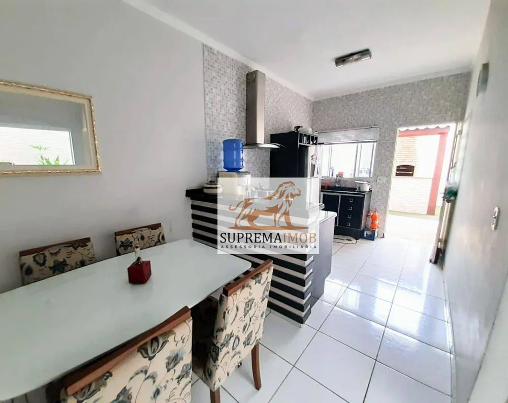 Casa, 2 quartos, 70 m² - Foto 1