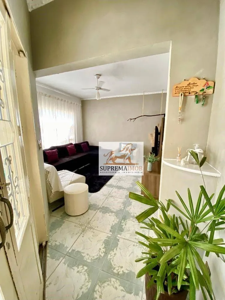 Casa, 4 quartos, 149 m² - Foto 1