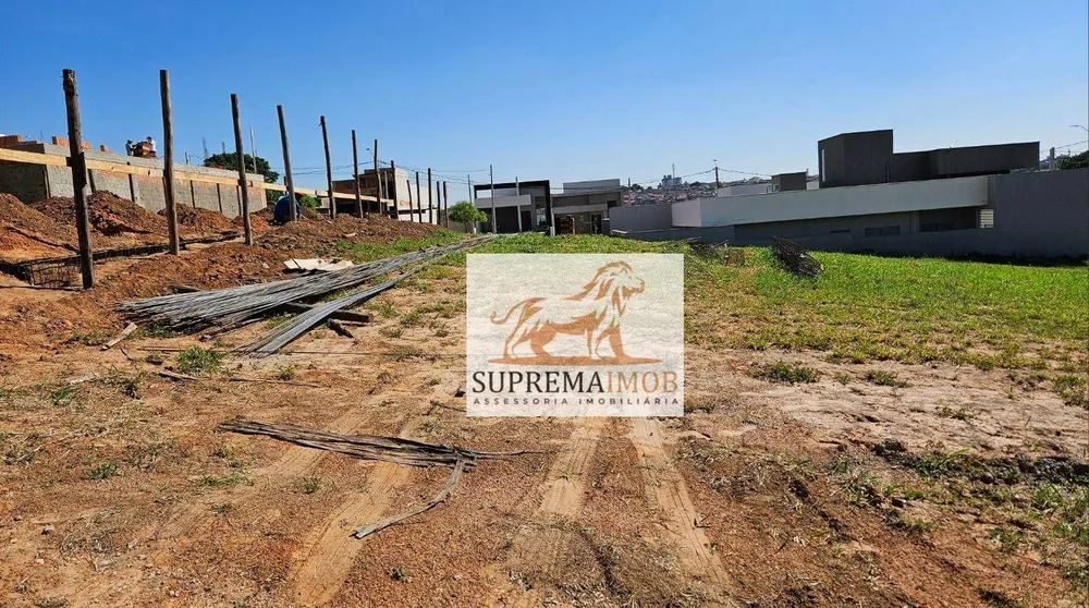 Loteamento e Condomínio, 220 m² - Foto 1
