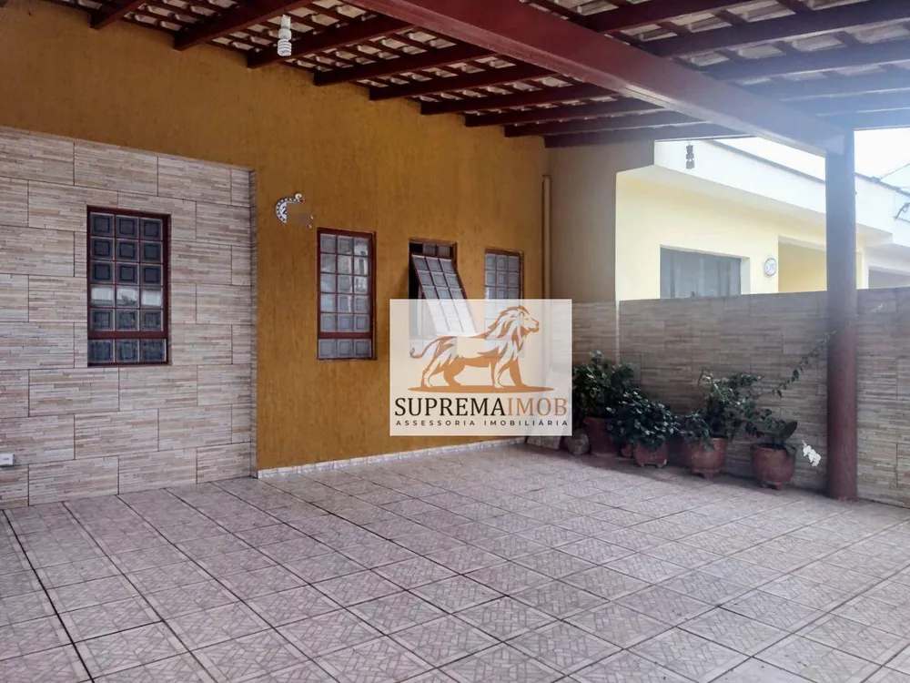 Casa, 3 quartos, 234 m² - Foto 1