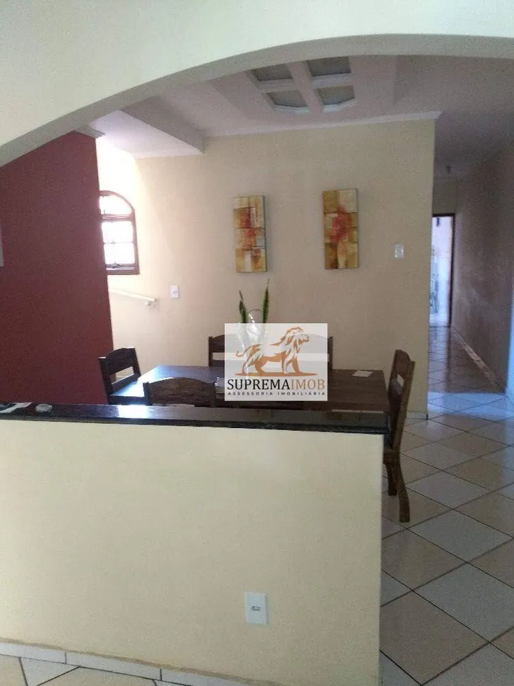 Casa, 3 quartos, 193 m² - Foto 4