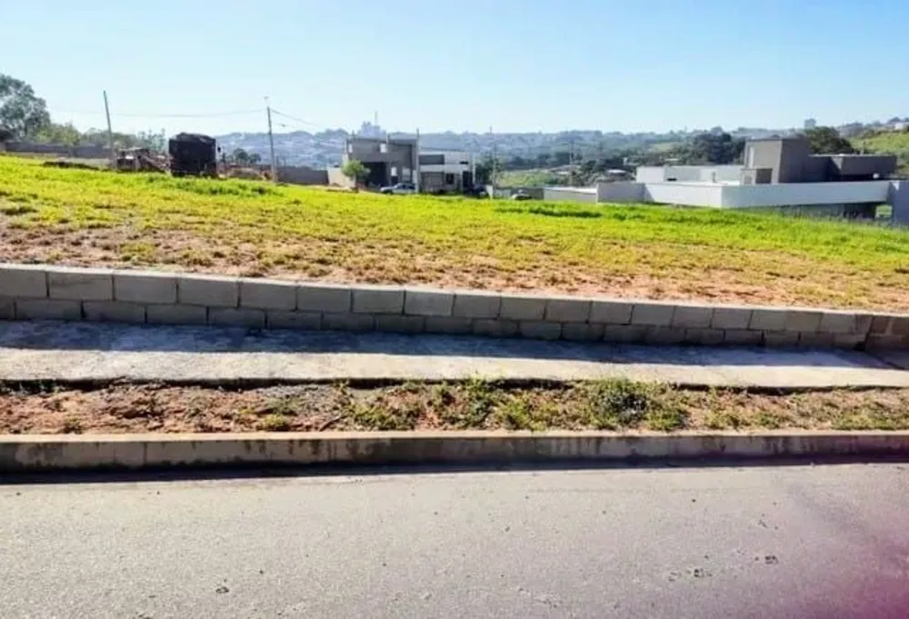 Loteamento e Condomínio, 220 m² - Foto 1