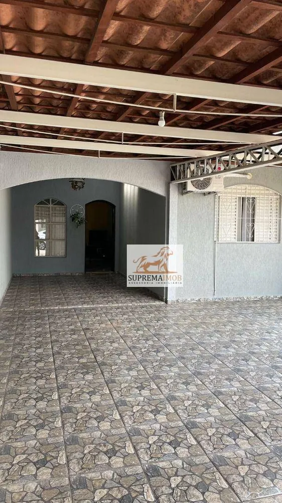 Casa, 3 quartos, 106 m² - Foto 2