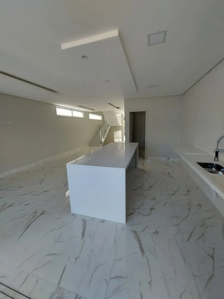 Casa, 4 quartos, 310 m² - Foto 3