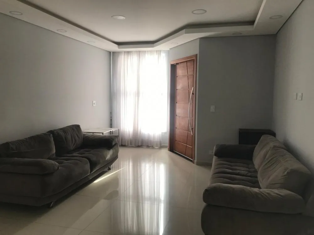 Casa, 3 quartos, 330 m² - Foto 2