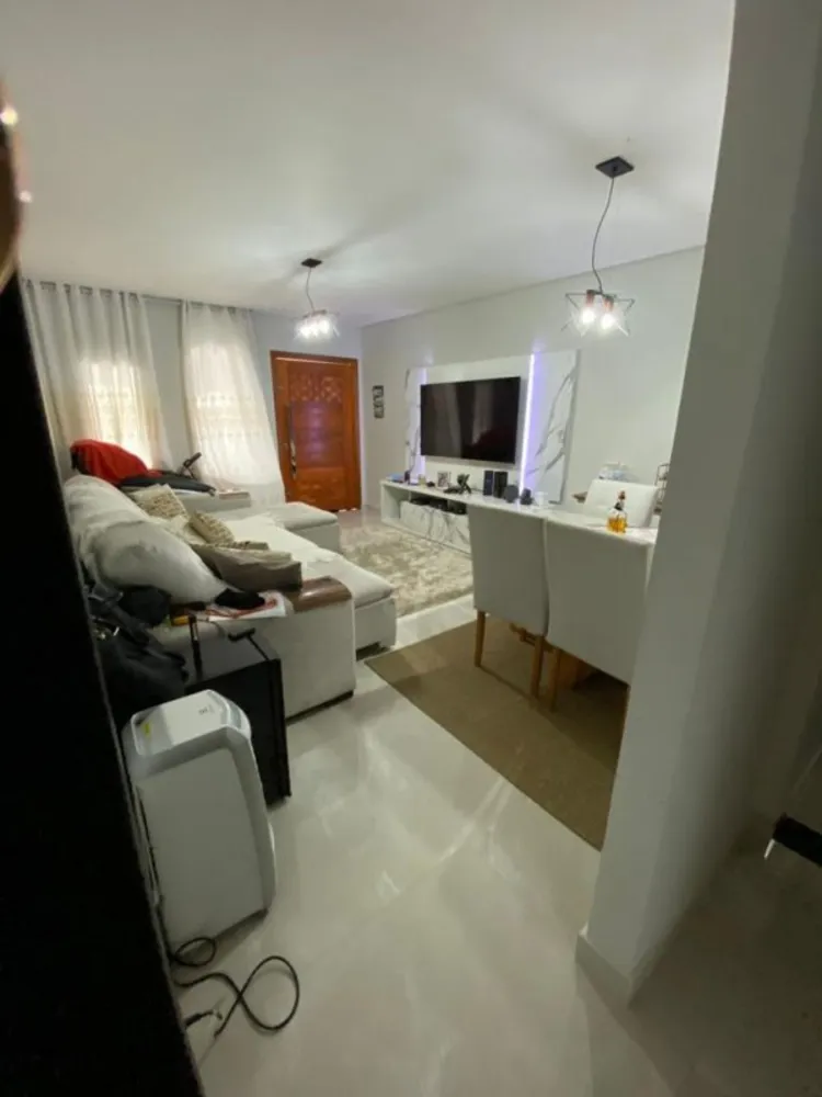 Casa, 2 quartos, 200 m² - Foto 1
