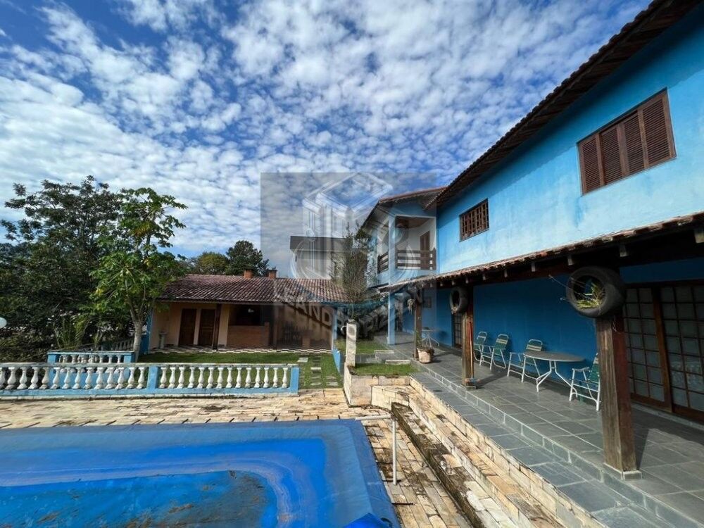 Casa de Condomínio à venda com 4 quartos, 500m² - Foto 1