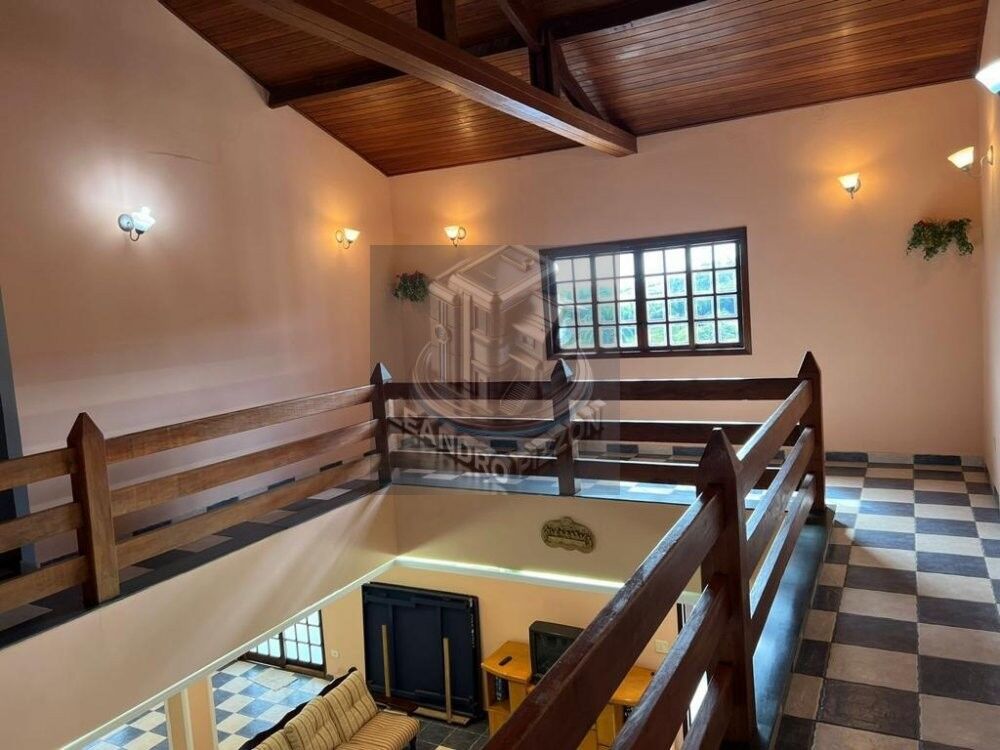 Casa de Condomínio à venda com 4 quartos, 500m² - Foto 2
