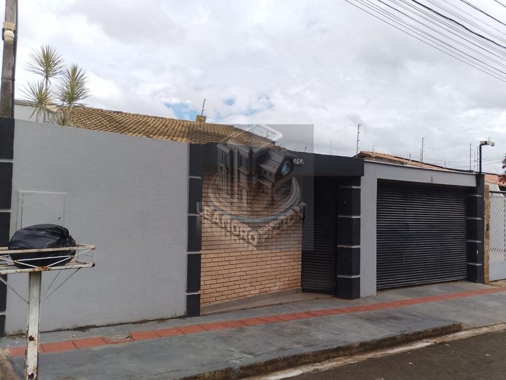 Casa à venda com 3 quartos, 164m² - Foto 4