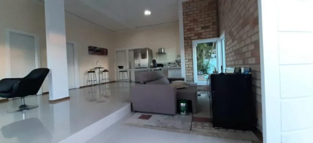 Casa, 3 quartos, 230 m² - Foto 3