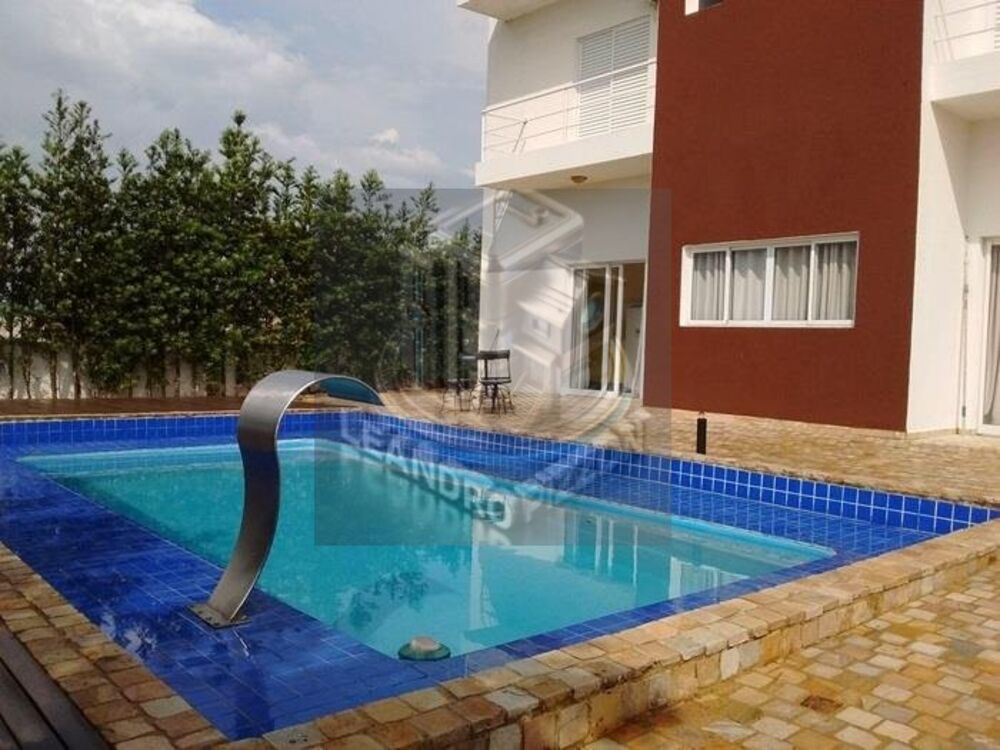 Casa de Condomínio à venda com 3 quartos, 320m² - Foto 1