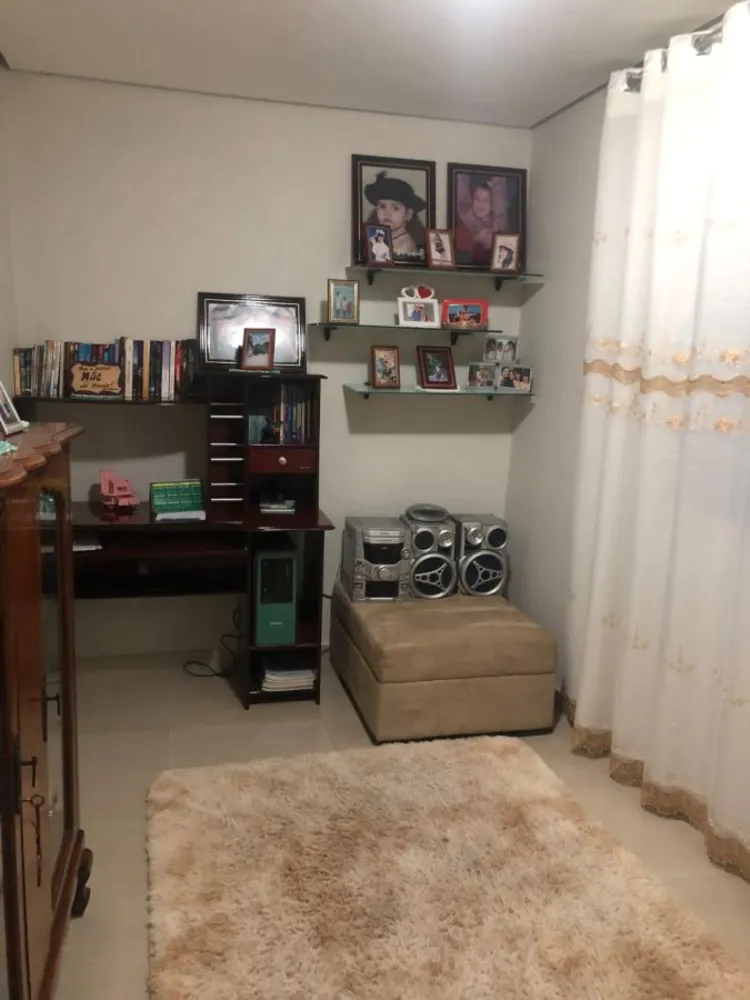Casa, 3 quartos, 245 m² - Foto 8