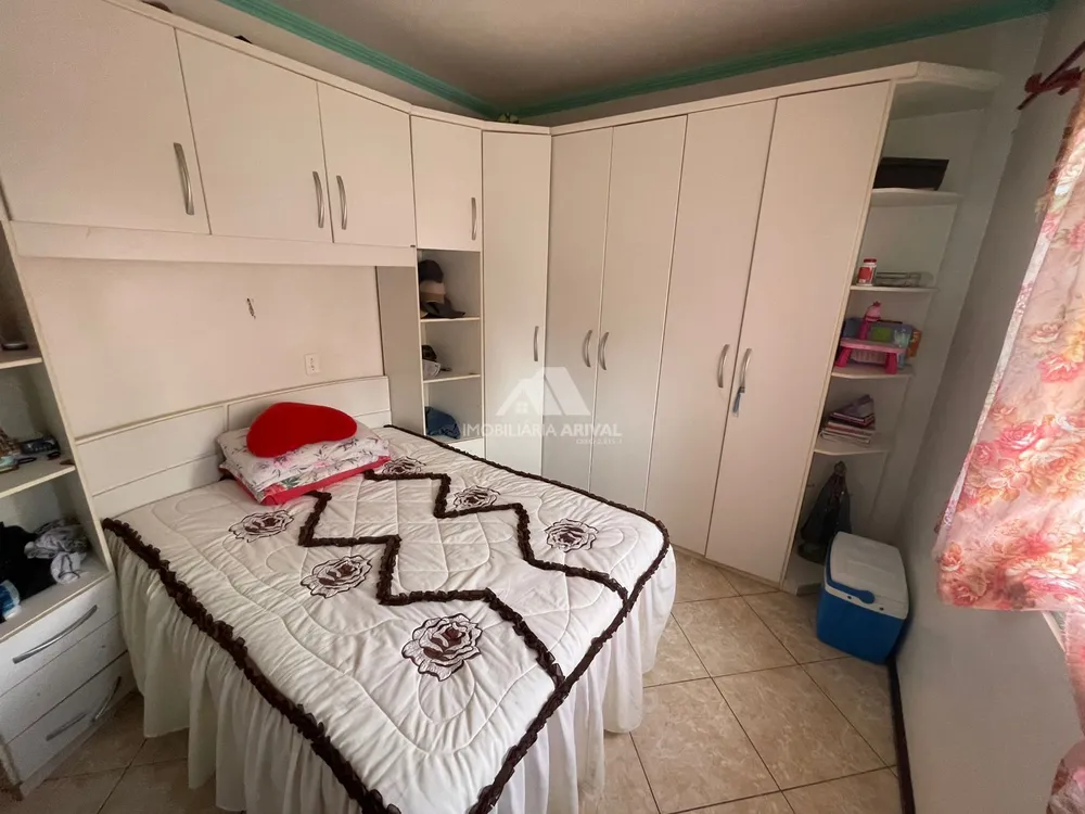 Casa, 4 quartos, 198 m² - Foto 2