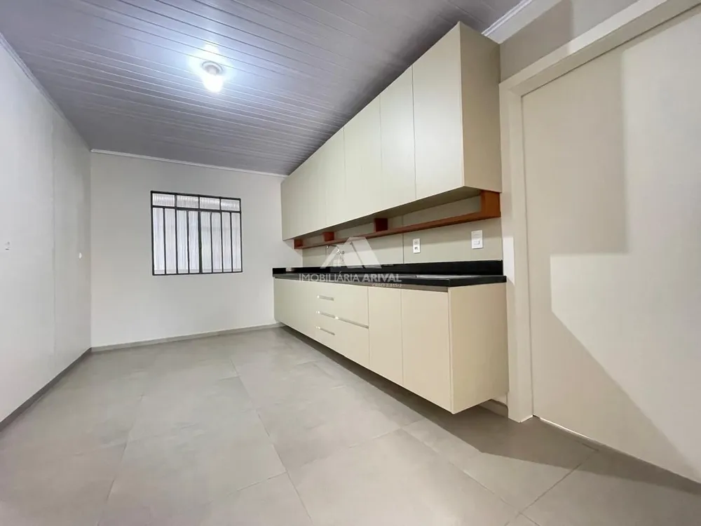Casa, 5 quartos, 203 m² - Foto 2