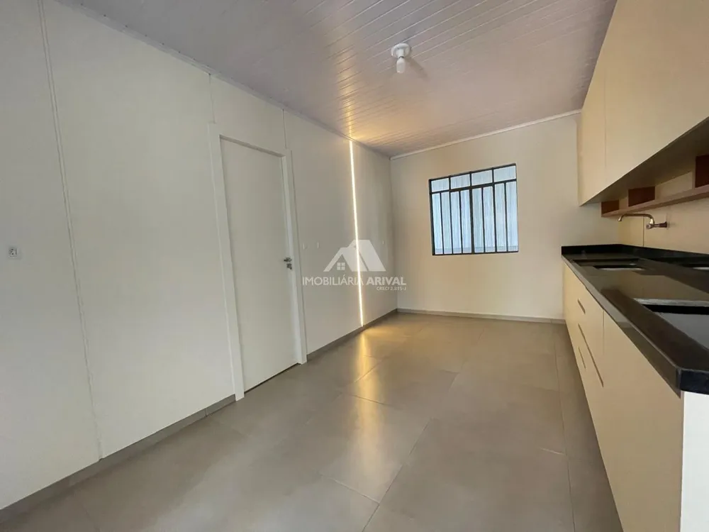 Casa, 5 quartos, 203 m² - Foto 3