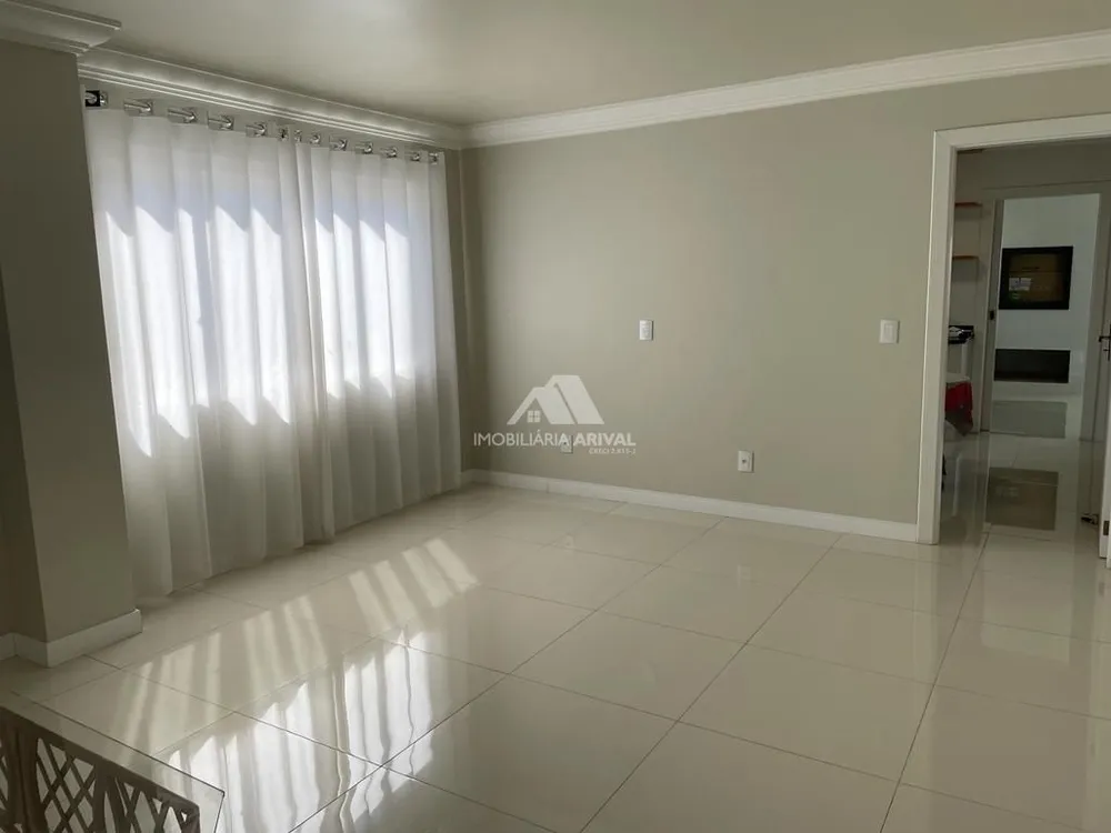Casa, 3 quartos, 200 m² - Foto 2