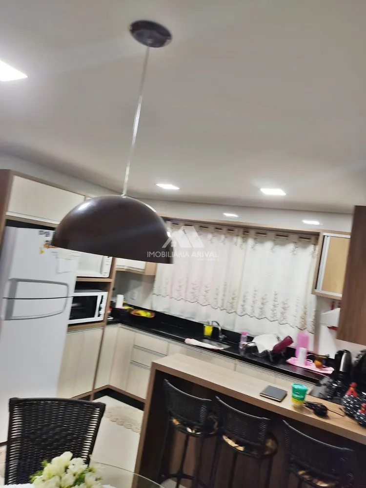 Casa, 3 quartos, 132 m² - Foto 1