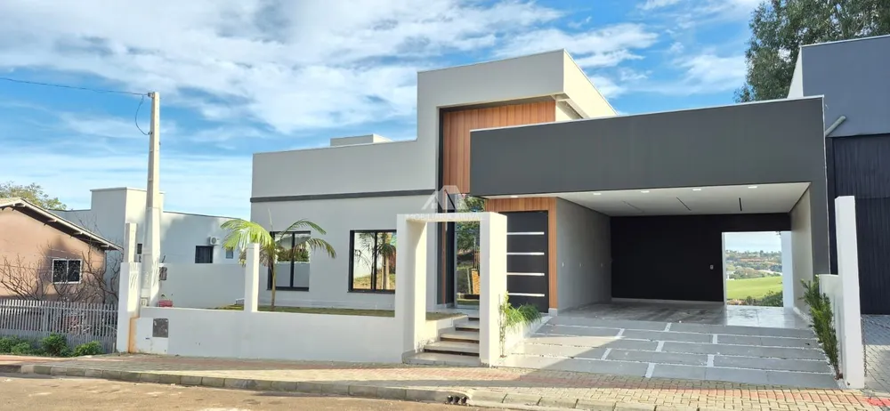 Casa, 3 quartos, 220 m² - Foto 1