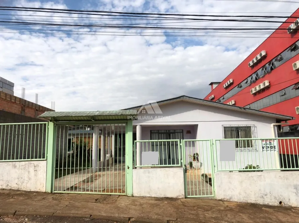 Casa, 4 quartos, 144 m² - Foto 1