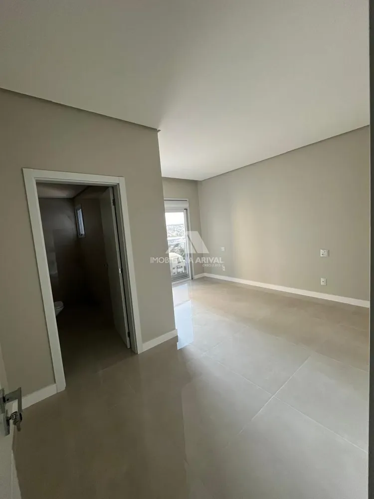 Apartamento, 3 quartos, 224 m² - Foto 6
