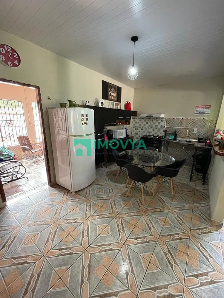 Casa, 3 quartos, 250 m² - Foto 1
