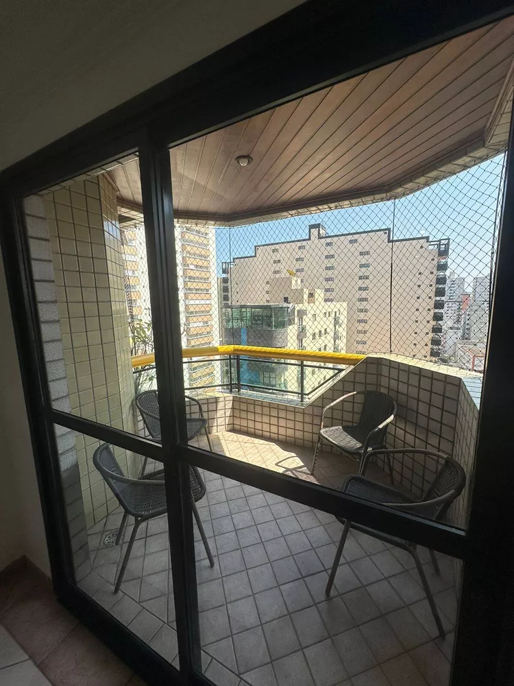 Apartamento à venda com 3 quartos, 211m² - Foto 8