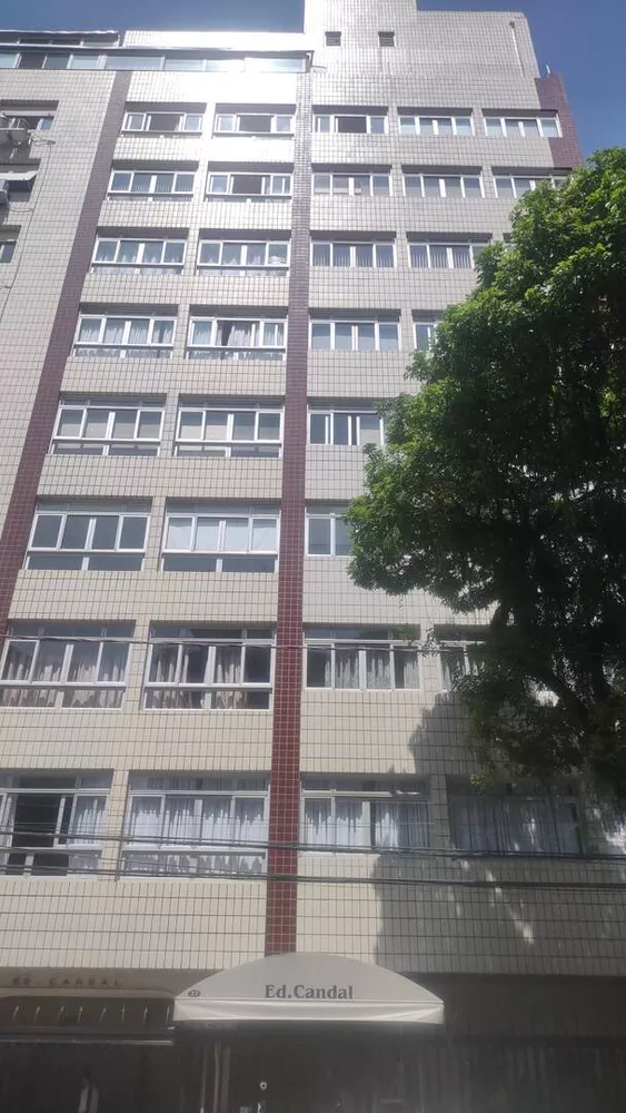 Apartamento à venda e aluguel com 3 quartos, 196m² - Foto 2