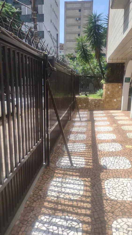 Apartamento à venda e aluguel com 3 quartos, 196m² - Foto 8