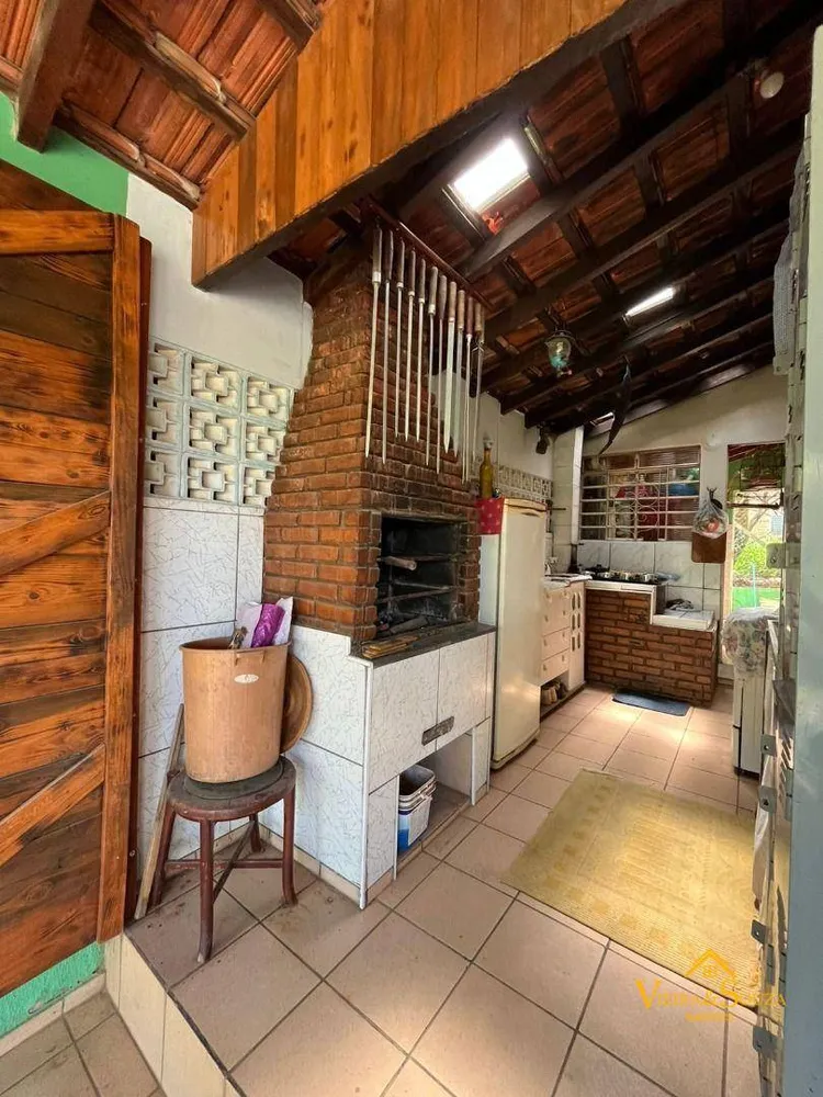 Chácara, 3 quartos, 1305 m² - Foto 8
