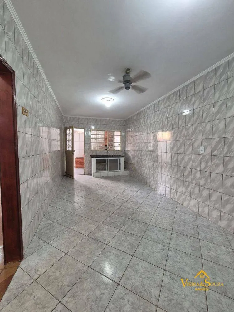 Casa, 4 quartos, 250 m² - Foto 3
