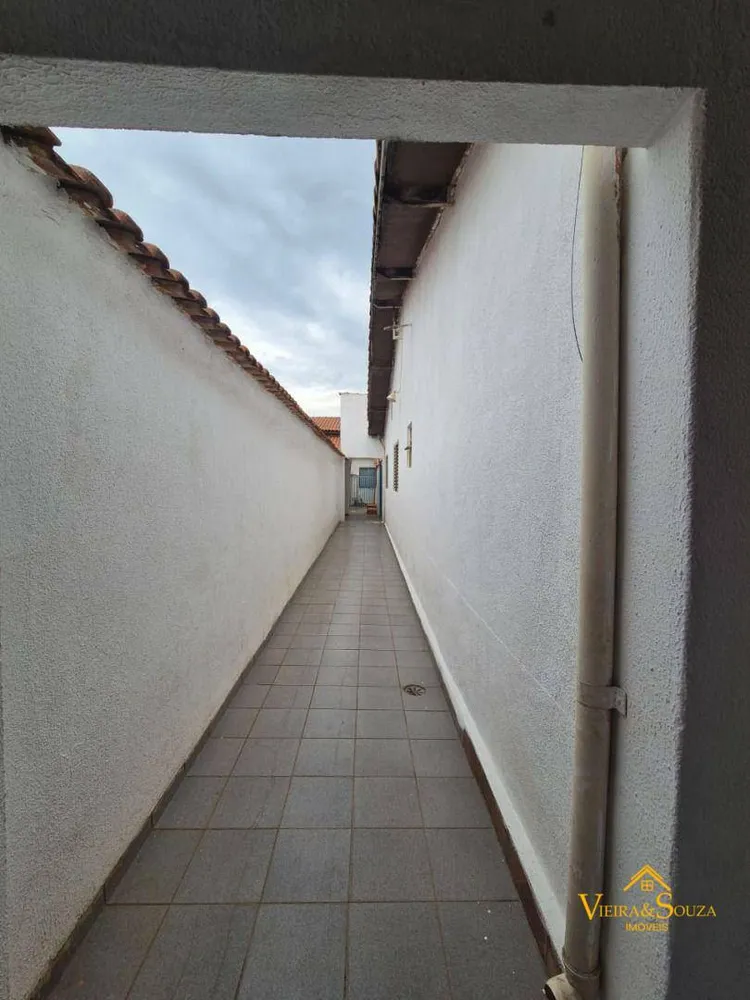 Casa, 4 quartos, 250 m² - Foto 4