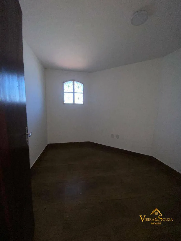Casa, 5 quartos, 216 m² - Foto 2