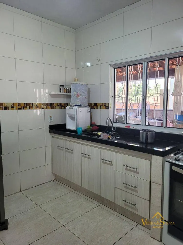 Chácara, 3 quartos, 1746 m² - Foto 2